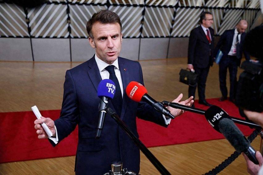 皇冠信用網登_泽连斯基又被骗了？乌军轰炸俄战轰基地后皇冠信用網登，把马克龙吓到不敢出兵