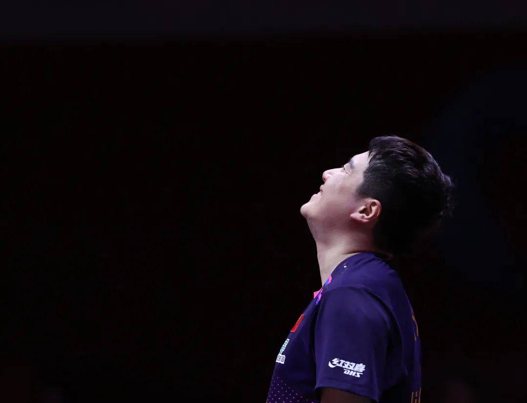 怎么开皇冠信用_王楚钦逆转西蒙怎么开皇冠信用，梁靖崑、王曼昱、王艺迪、陈幸同晋级8强 | 多哈世乒赛单打