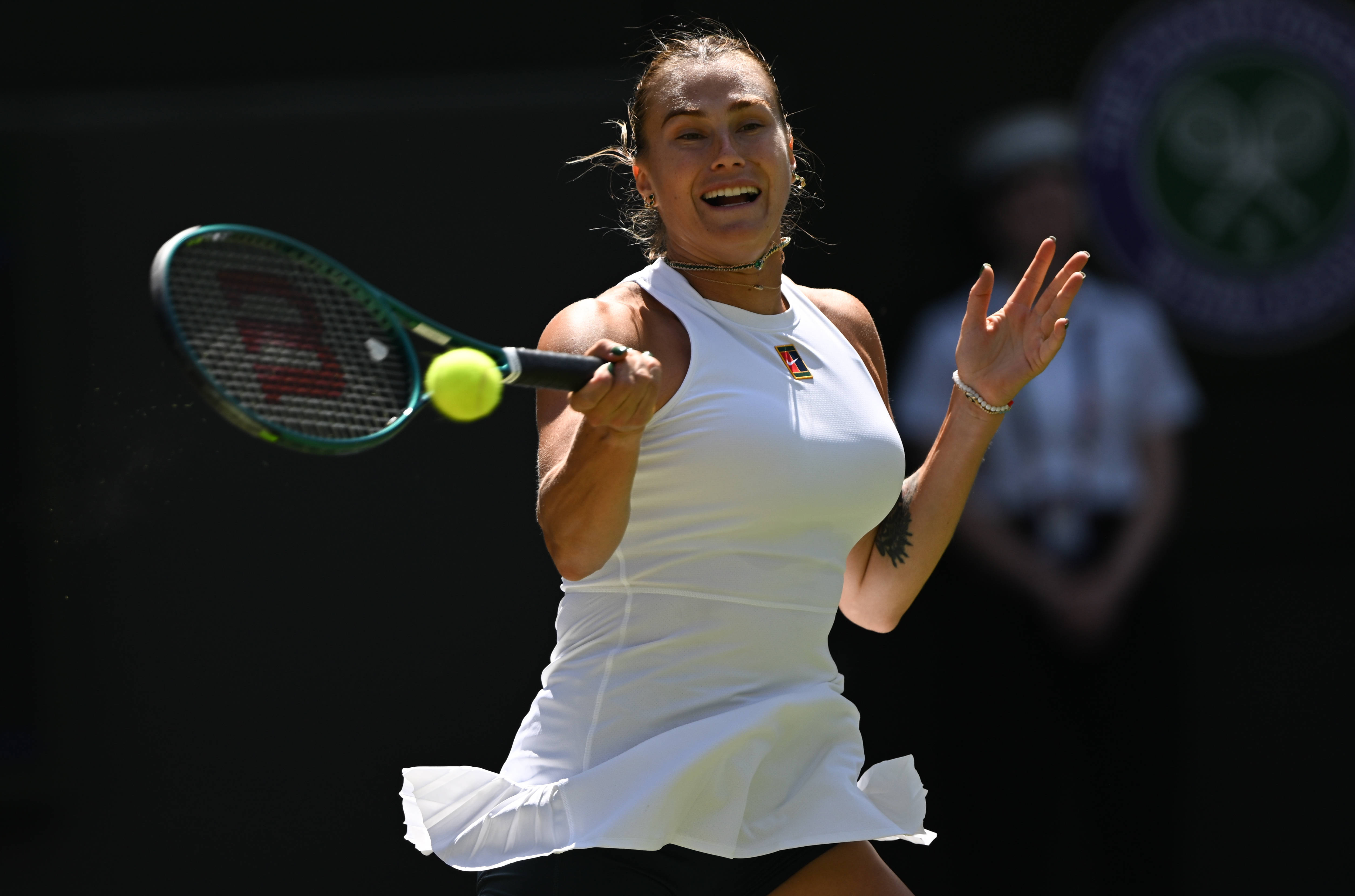 凤凰城水星篮球_（体育）网球——温网：萨巴伦卡对阵阿尼西莫娃