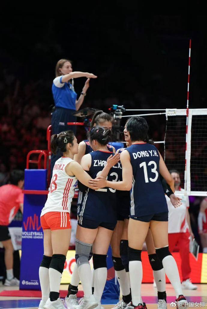 皇冠信用网会员_四战全胜皇冠信用网会员!中国女排逆转战胜美国女排 阿灵顿站完美收官