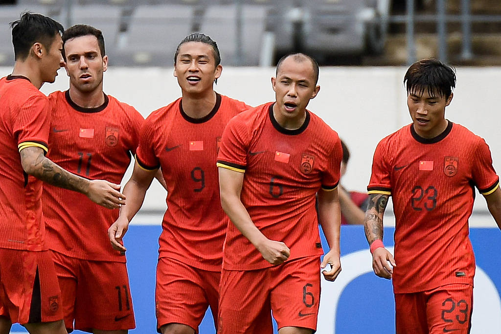 澳大利亚昆士兰州女子国家超级联赛_东亚杯-黄政宇首球 国足两中门框1-0中国香港获季军