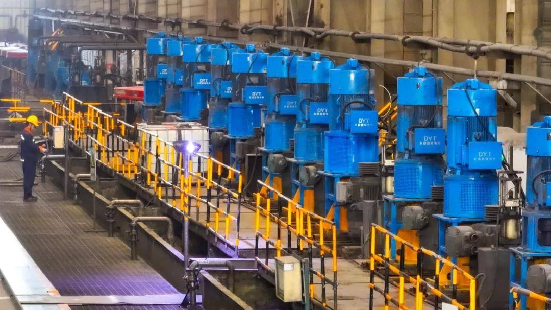 皇冠信用网占8成_6名大学生因格栅板脱落坠入浮选槽溺亡皇冠信用网占8成，商家称板子防腐蚀但承受能力有限，建议下方加支撑