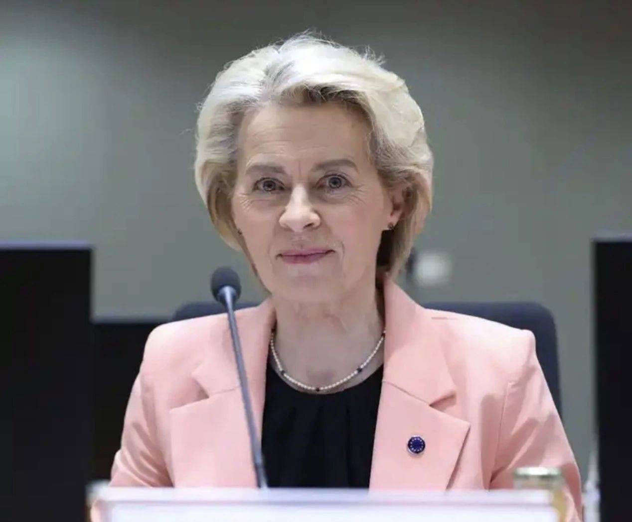 皇冠代理登1租用
_访华结束皇冠代理登1租用
,冯德莱恩离开北京,头一次把姿态放的这么低,临行前她给美方留了句话,意味深长