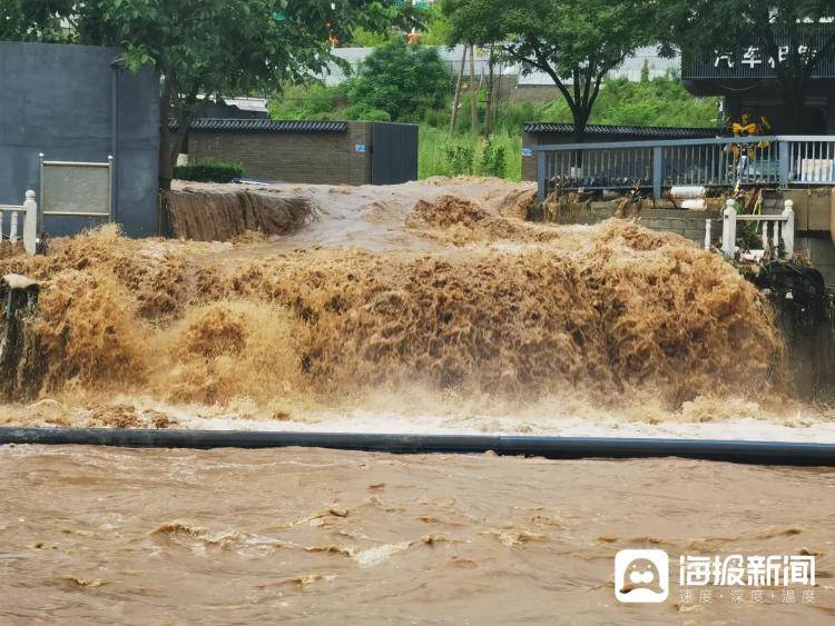 皇冠信用網会员注册网址_因强降雨天气 河北兴隆县街道积水严重 居民：水位最高时没过护城河
