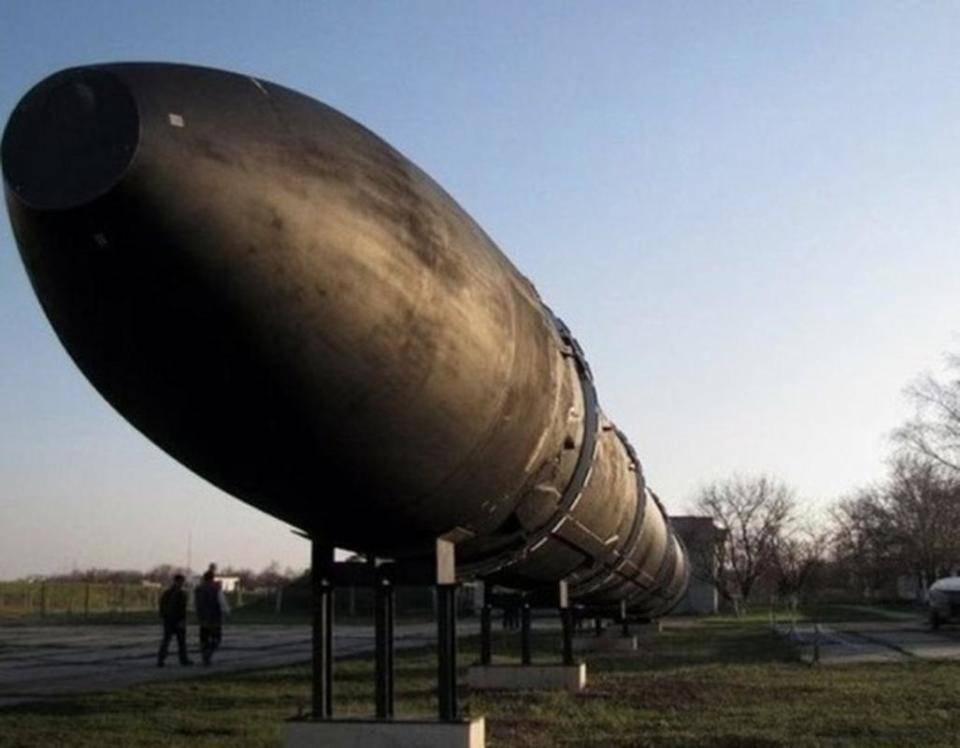 皇冠登3代理申请
_梅德韦杰夫警告北约皇冠登3代理申请
,俄将取消核武器的自我限制