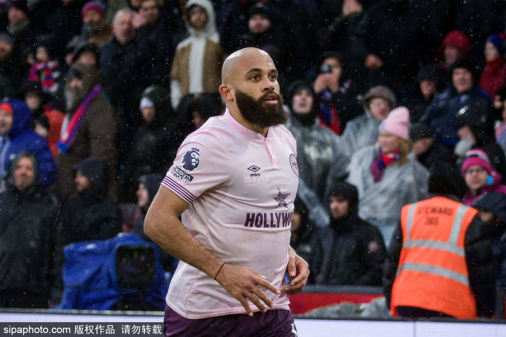 皇冠信用网在线注册_曼联中场引援新选择：亚当·沃顿能否重现弗格森时代辉煌皇冠信用网在线注册？