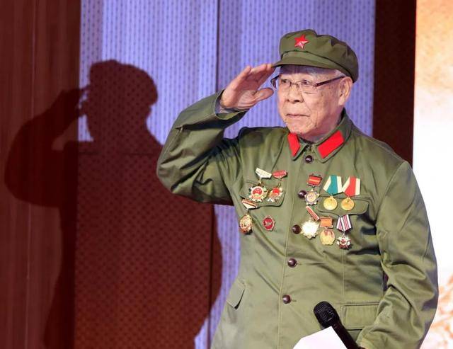 英超联赛是英格兰顶级足球联赛_95岁抗战老兵刘世钺:用一生续写白求恩精神篇章