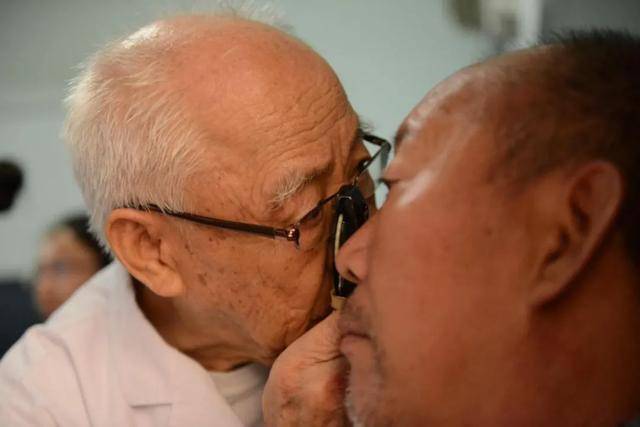 英超联赛是英格兰顶级足球联赛_95岁抗战老兵刘世钺:用一生续写白求恩精神篇章