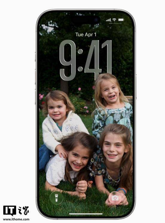 联赛杯(在美国和加拿大)_苹果 iOS 26 正式版推送：全新液态玻璃设计、AI 功能改进