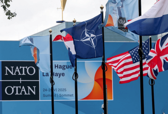 皇冠信用網代理如何申请_俄乌谈判有望了？北约32国开始行动皇冠信用網代理如何申请，俄罗斯内部矛盾爆发，普京“亲密盟友”突然辞职！