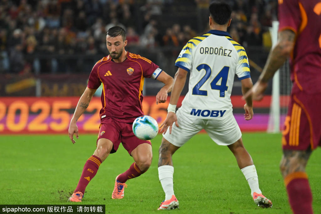 皇冠信用网APP下载_罗麦多重返泰山皇冠信用网APP下载！看山东泰山如何迎战津门虎的战术与情感交融