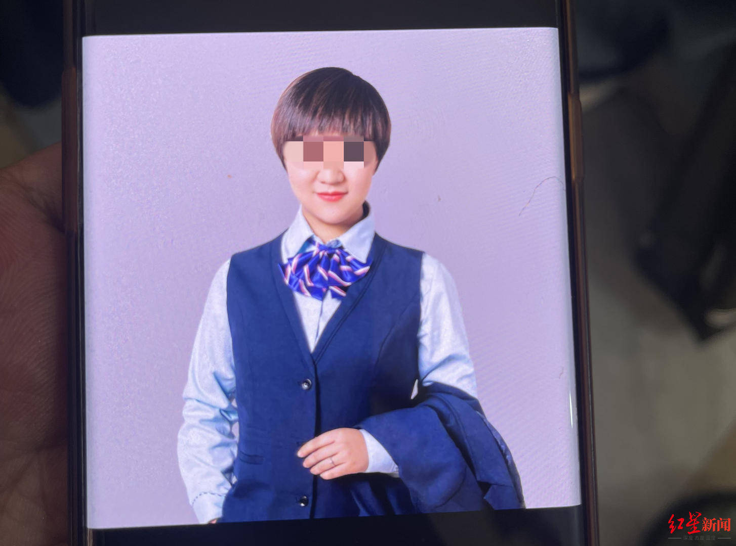 世界杯买只球怎么注册
_36岁银行女经理和丈夫先后自杀:生前花180万元预订豪车世界杯买只球怎么注册
,身后留下两个幼女丨红星调查