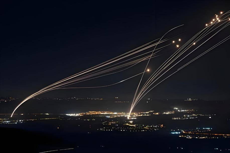 皇冠信用最新地址
_美军一架F18大黄蜂战机皇冠信用最新地址
,刚飞临伊朗东南沿海就被击中,白宫意识到大国出手了!