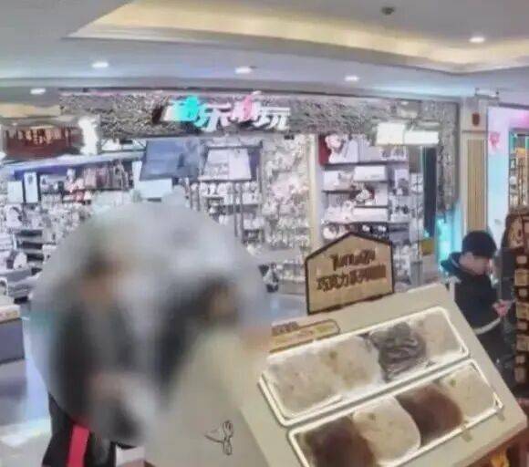 皇冠信用網_情侣约会求“刺激”皇冠信用網，双双被抓，审讯时互相甩锅