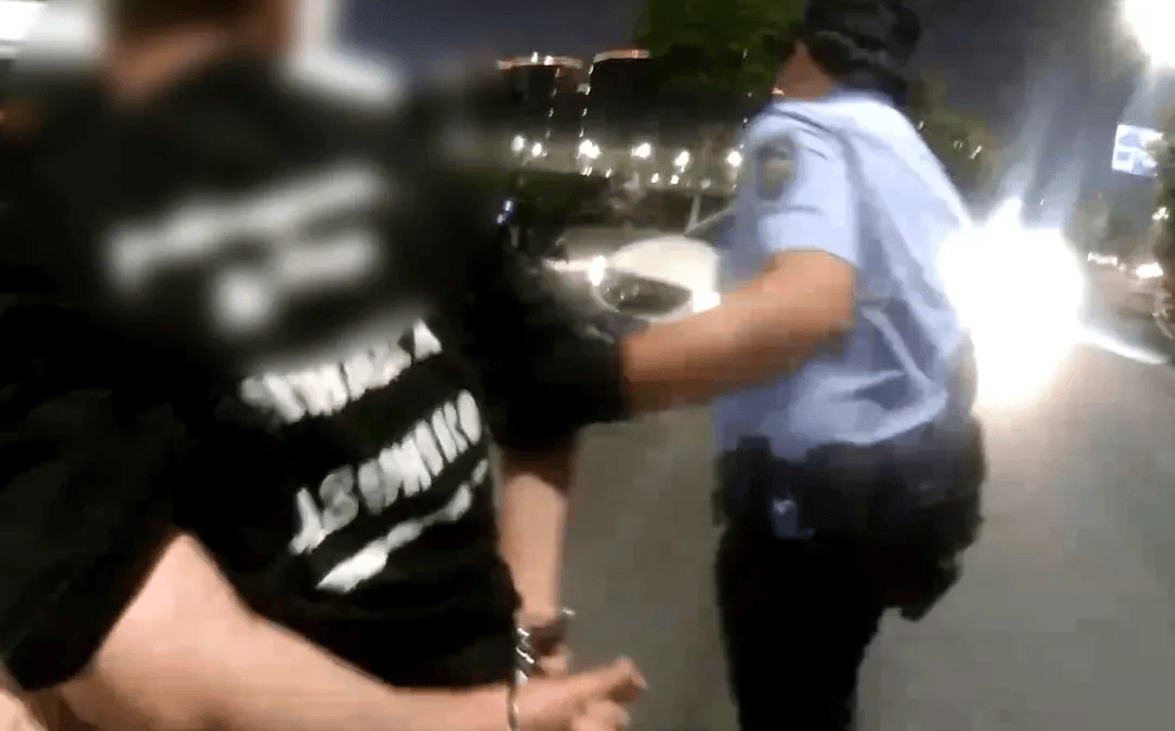世界杯信用网代理出租
_浙江一女子深夜开车回家途中电量耗尽世界杯信用网代理出租
,把车停路边,眼神迷离、神情恍惚,路人果断报警……