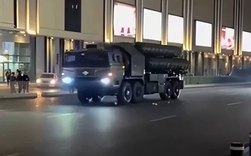皇冠代理登录地址
_不买印度货了皇冠代理登录地址
?亚美尼亚阅兵压箱底掏出中国彩虹-4无人机