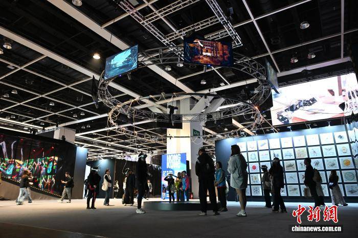 皇冠手机管理端登录
_首届香港国际AI艺术节“遇见未来”